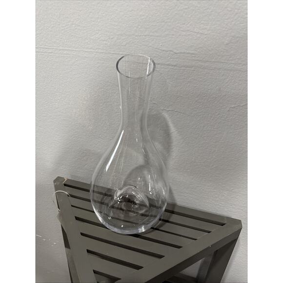 Clear Glass Wine Decanter, 11 inches Wine Serving - Picture 4 of 9